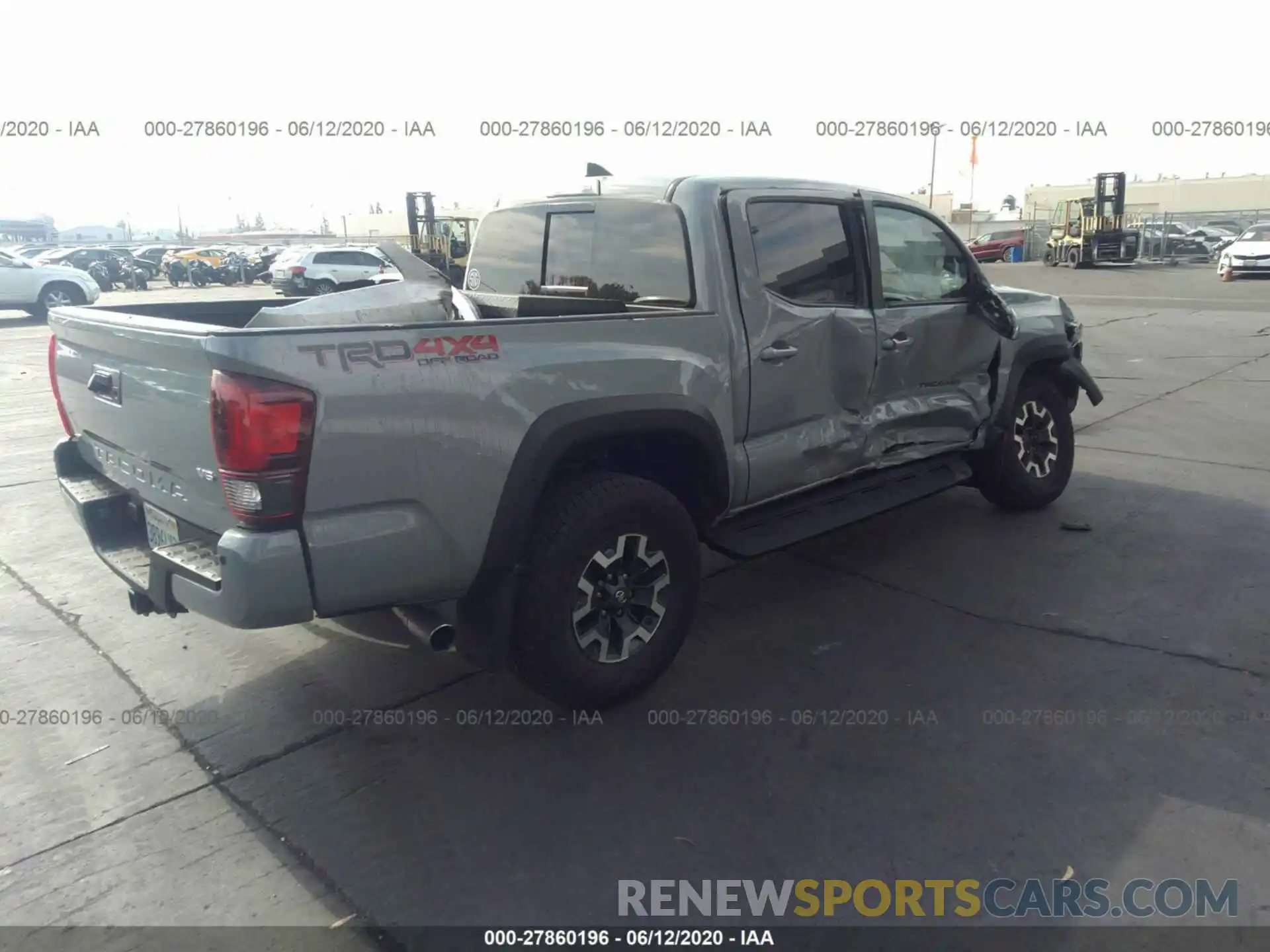 4 Photograph of a damaged car 5TFCZ5ANXKX208746 TOYOTA TACOMA 2019