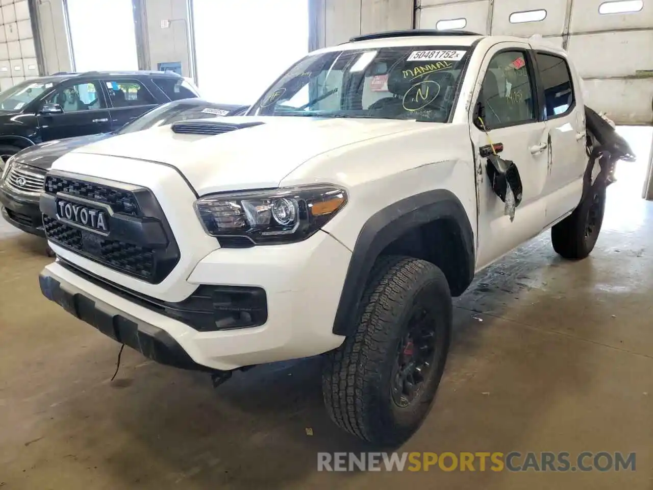 2 Фотография поврежденного автомобиля 5TFCZ5ANXKX211582 TOYOTA TACOMA 2019