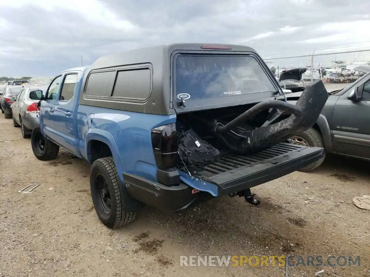 3 Photograph of a damaged car 5TFDZ5BN2KX042970 TOYOTA TACOMA 2019