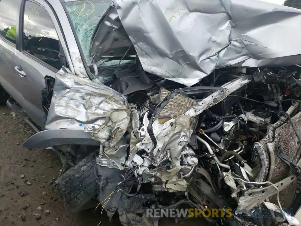 10 Photograph of a damaged car 5TFDZ5BN3KX042024 TOYOTA TACOMA 2019