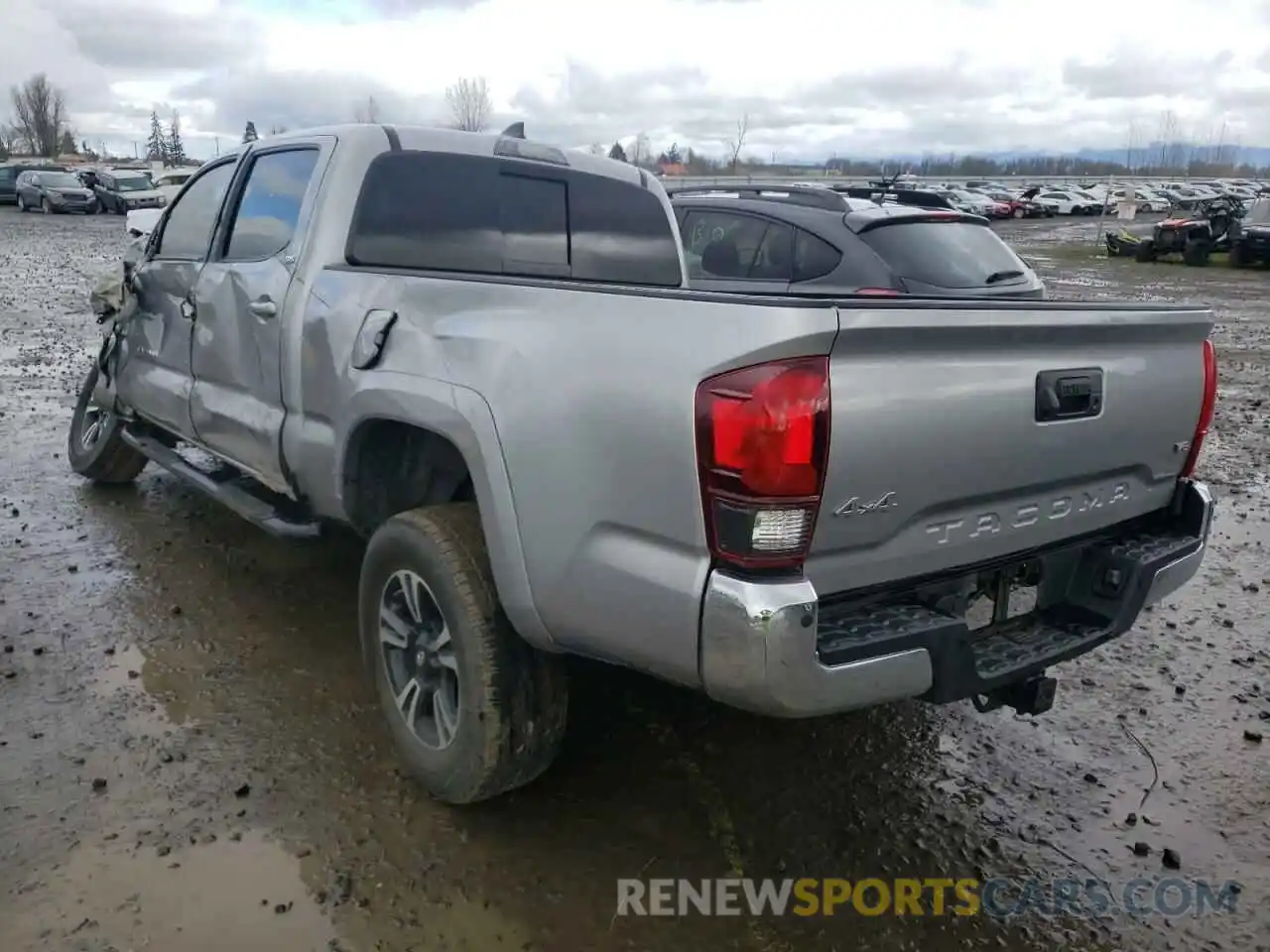 3 Photograph of a damaged car 5TFDZ5BN3KX042024 TOYOTA TACOMA 2019