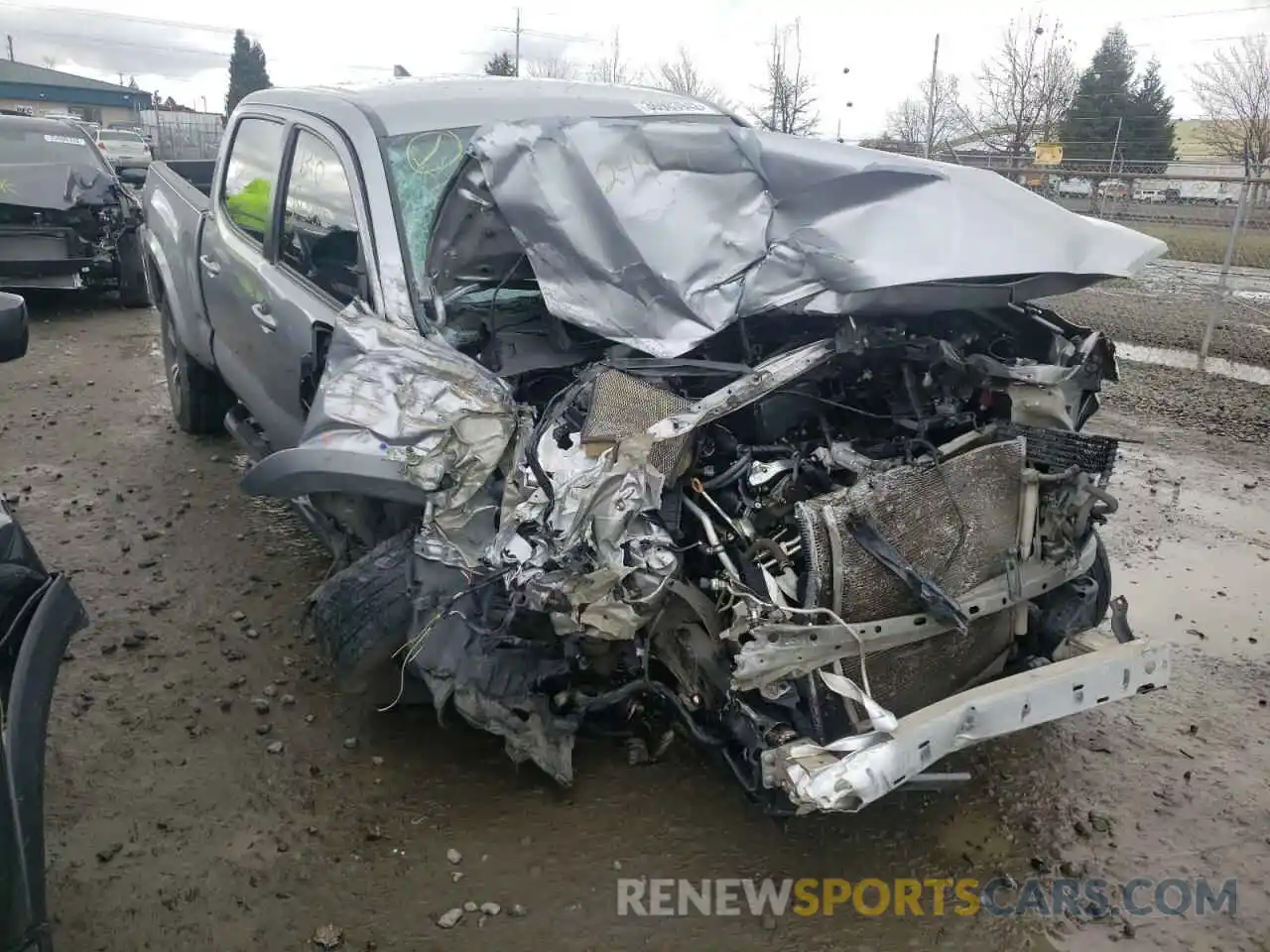 9 Photograph of a damaged car 5TFDZ5BN3KX042024 TOYOTA TACOMA 2019