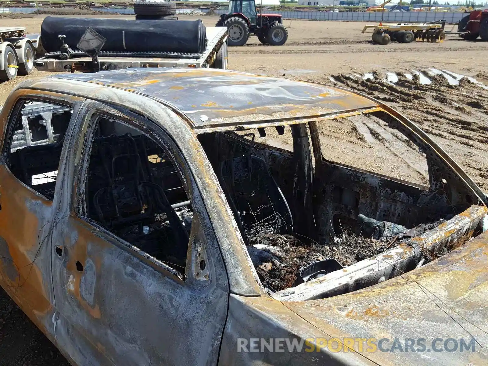 9 Photograph of a damaged car 5TFDZ5BN5KX043501 TOYOTA TACOMA 2019