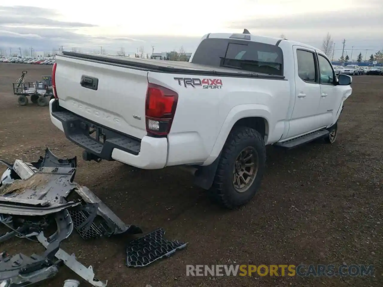 4 Photograph of a damaged car 5TFDZ5BN5KX046642 TOYOTA TACOMA 2019