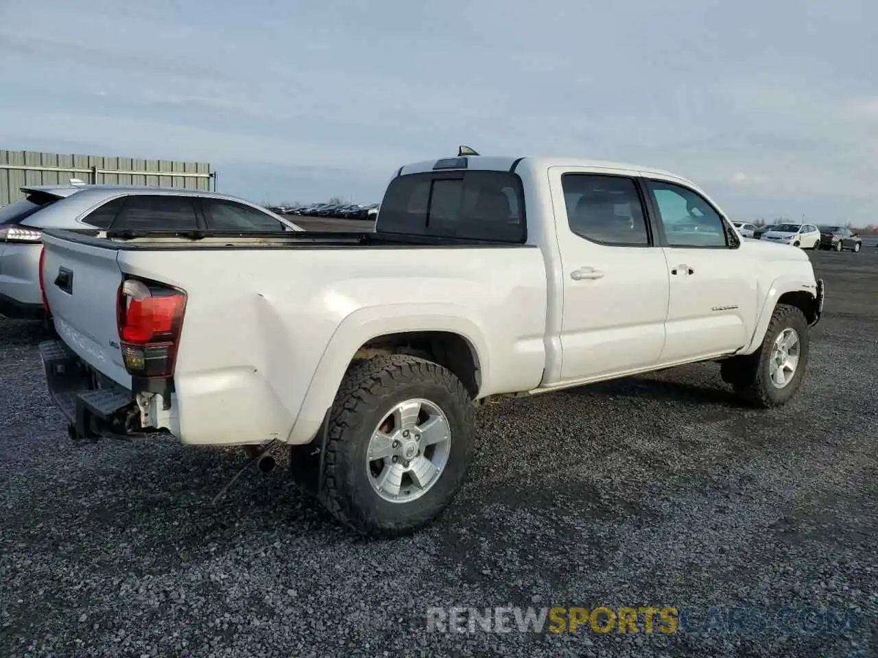 3 Photograph of a damaged car 5TFDZ5BN6KX041126 TOYOTA TACOMA 2019