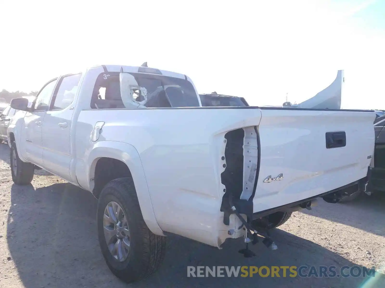 3 Photograph of a damaged car 5TFDZ5BNXKX038813 TOYOTA TACOMA 2019