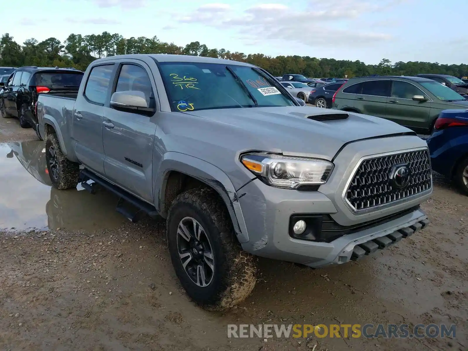 1 Photograph of a damaged car 5TFDZ5BNXKX046197 TOYOTA TACOMA 2019