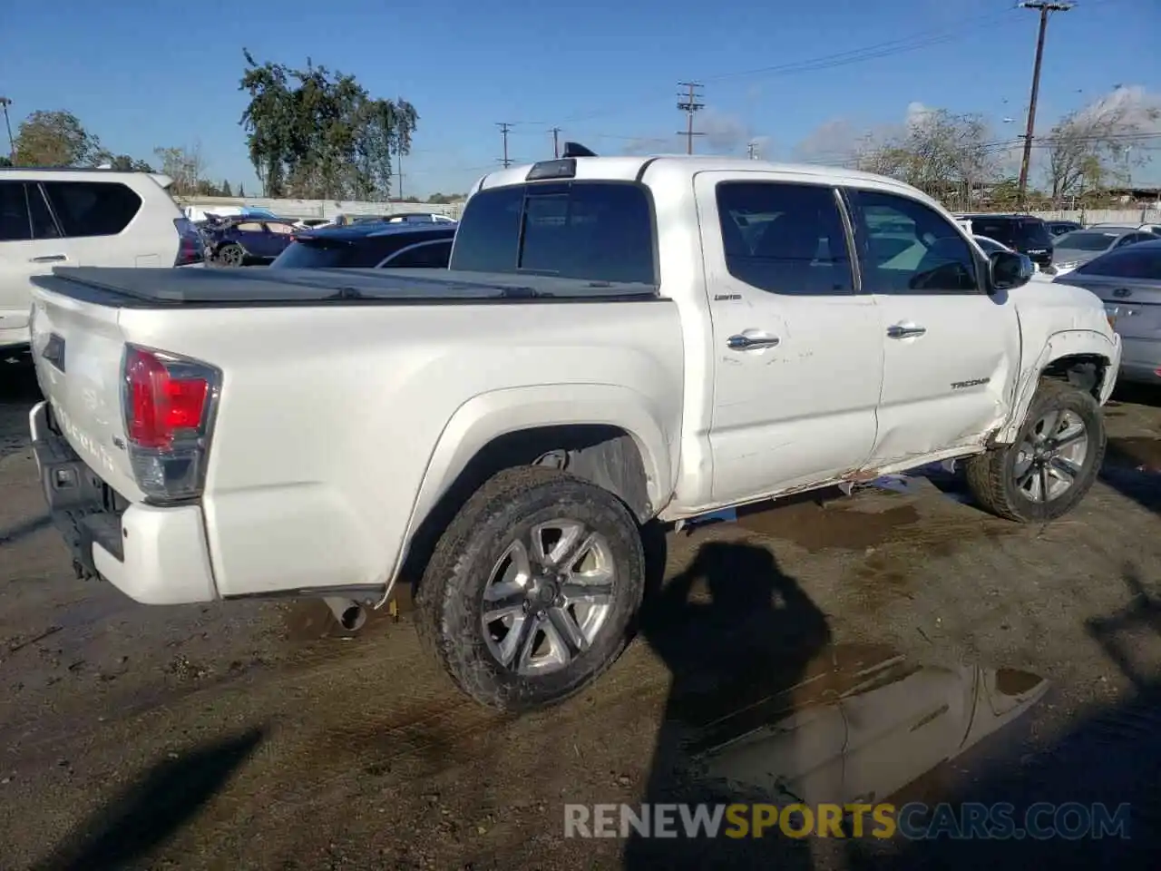 4 Photograph of a damaged car 5TFEZ5CN1KX078703 TOYOTA TACOMA 2019