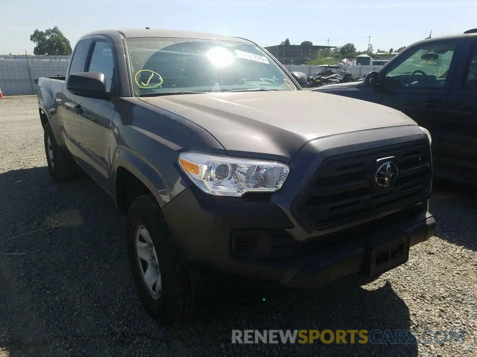 1 Photograph of a damaged car 5TFRX5GN0KX133305 TOYOTA TACOMA 2019