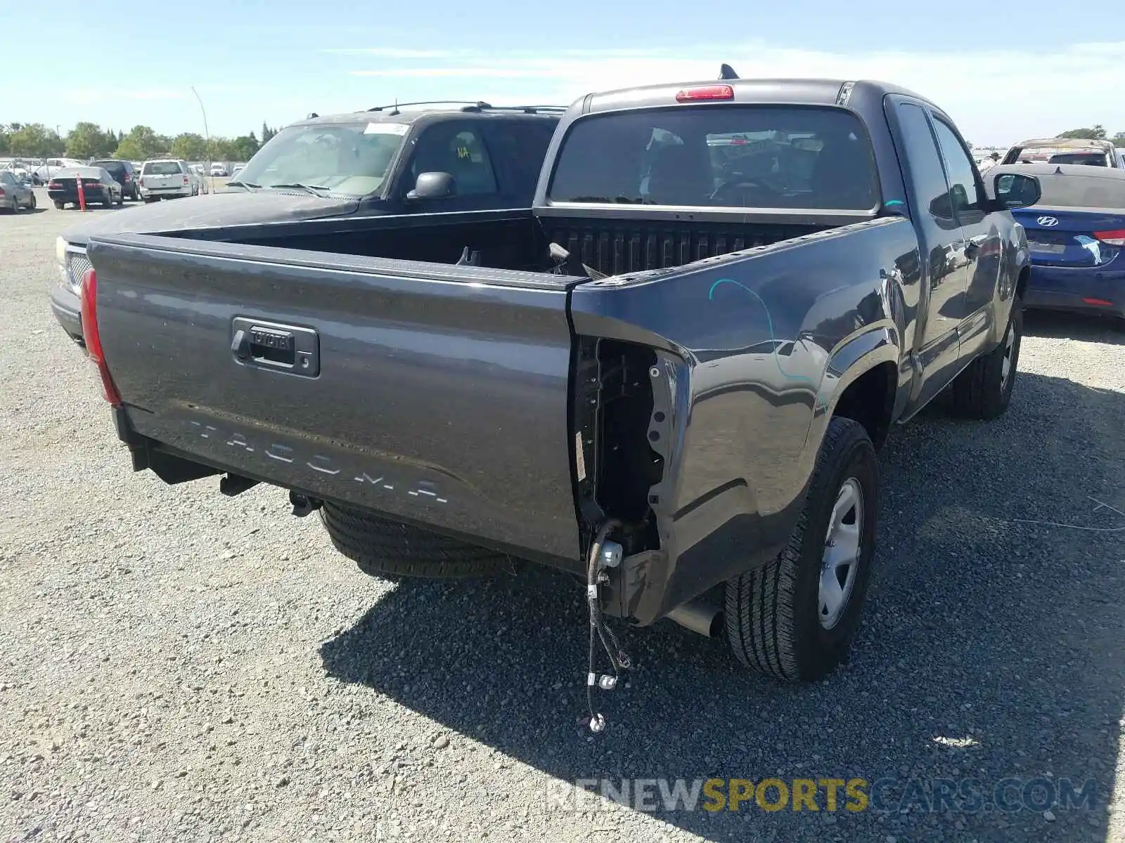 4 Photograph of a damaged car 5TFRX5GN0KX133305 TOYOTA TACOMA 2019