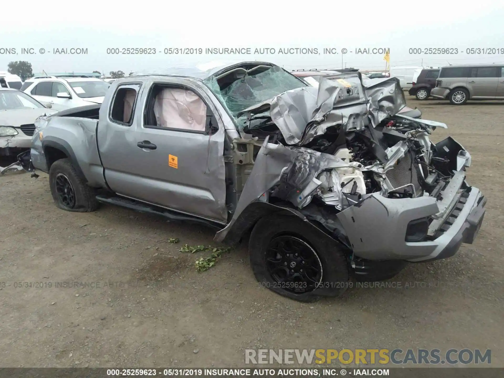 1 Photograph of a damaged car 5TFRX5GN0KX137743 TOYOTA TACOMA 2019