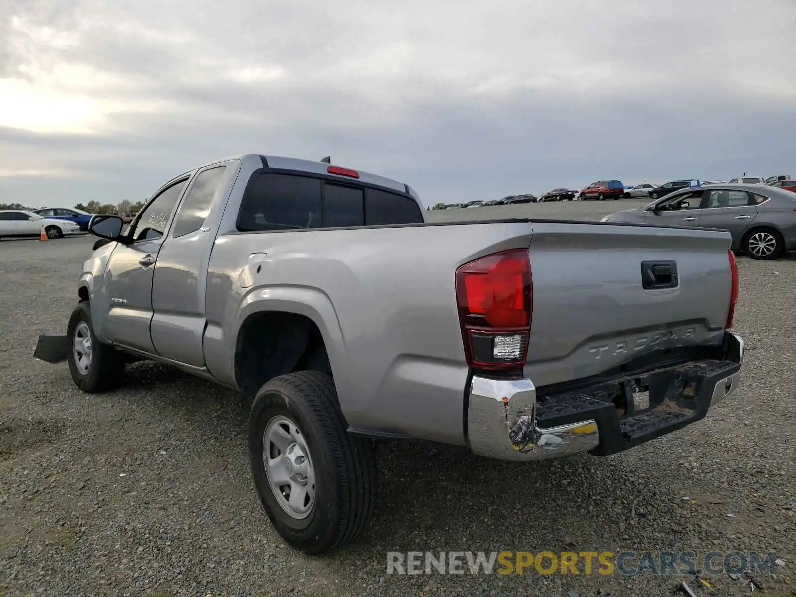 3 Фотография поврежденного автомобиля 5TFRX5GN0KX140450 TOYOTA TACOMA 2019