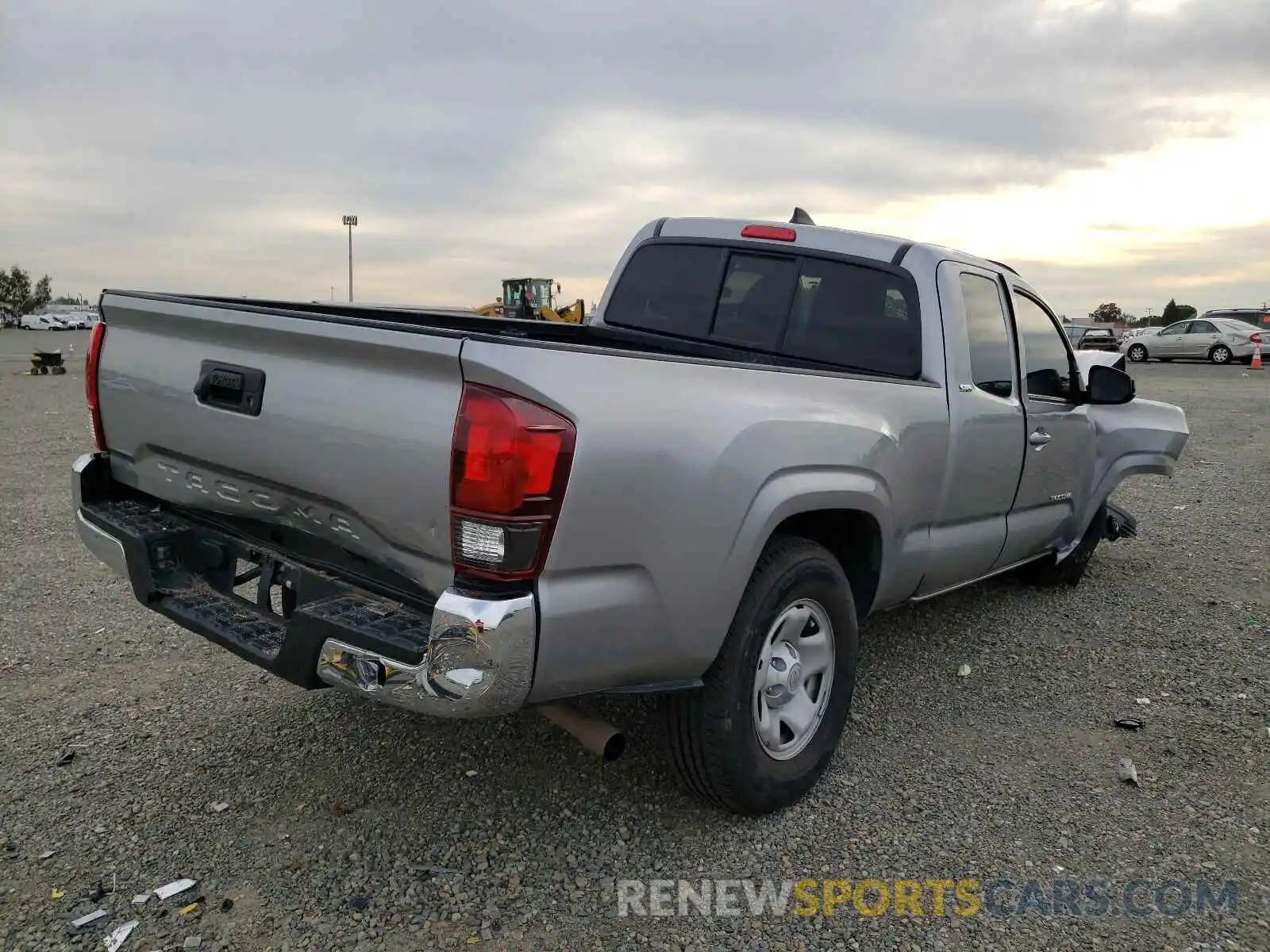 4 Фотография поврежденного автомобиля 5TFRX5GN0KX140450 TOYOTA TACOMA 2019