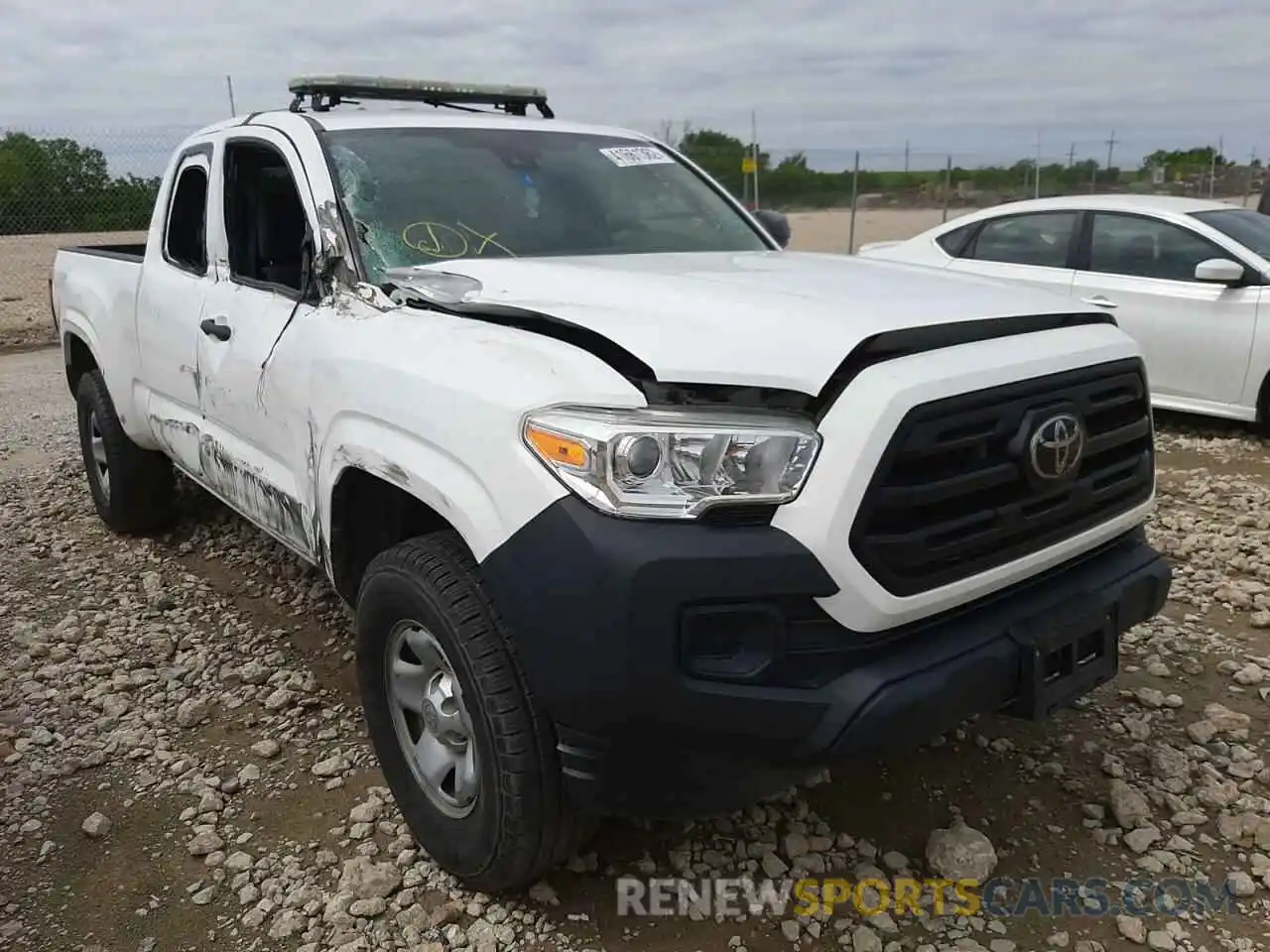 1 Photograph of a damaged car 5TFRX5GN0KX152002 TOYOTA TACOMA 2019