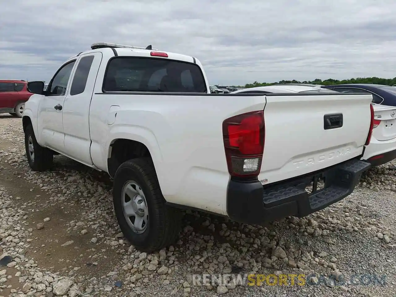 3 Photograph of a damaged car 5TFRX5GN0KX152002 TOYOTA TACOMA 2019