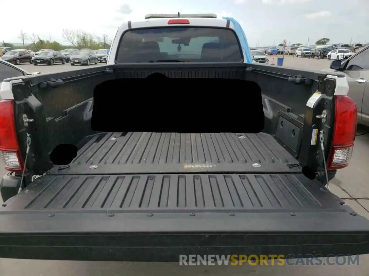 6 Photograph of a damaged car 5TFRX5GN0KX152002 TOYOTA TACOMA 2019