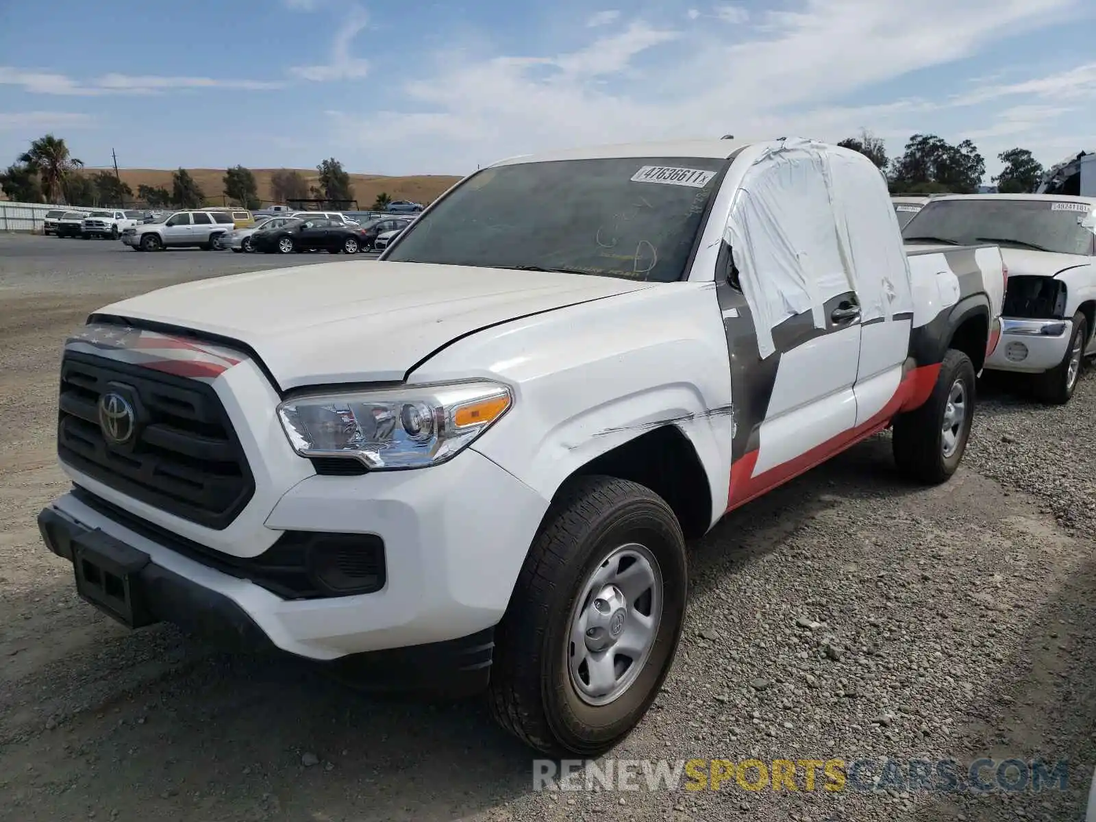 2 Photograph of a damaged car 5TFRX5GN0KX152811 TOYOTA TACOMA 2019