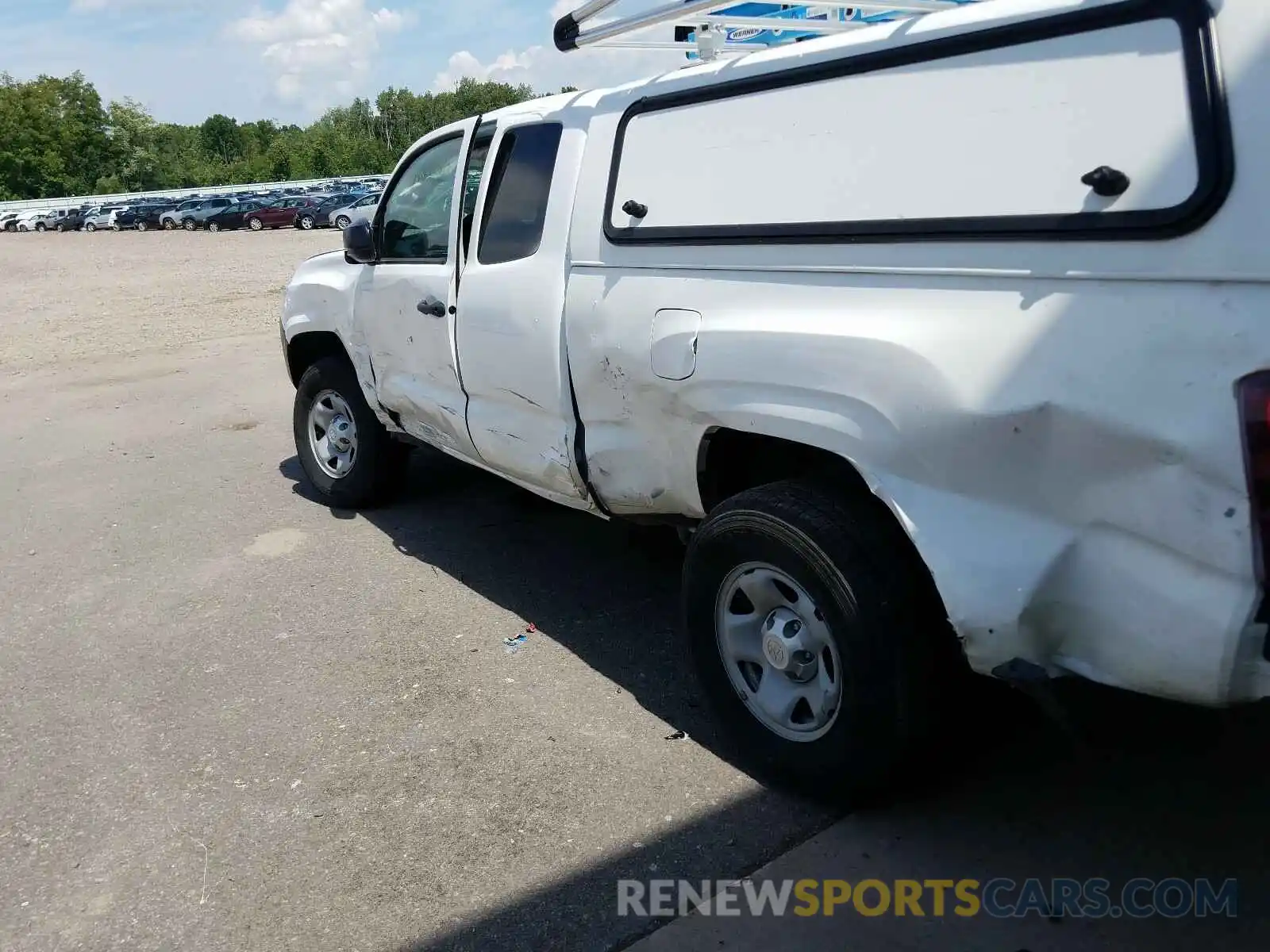 9 Photograph of a damaged car 5TFRX5GN0KX152968 TOYOTA TACOMA 2019