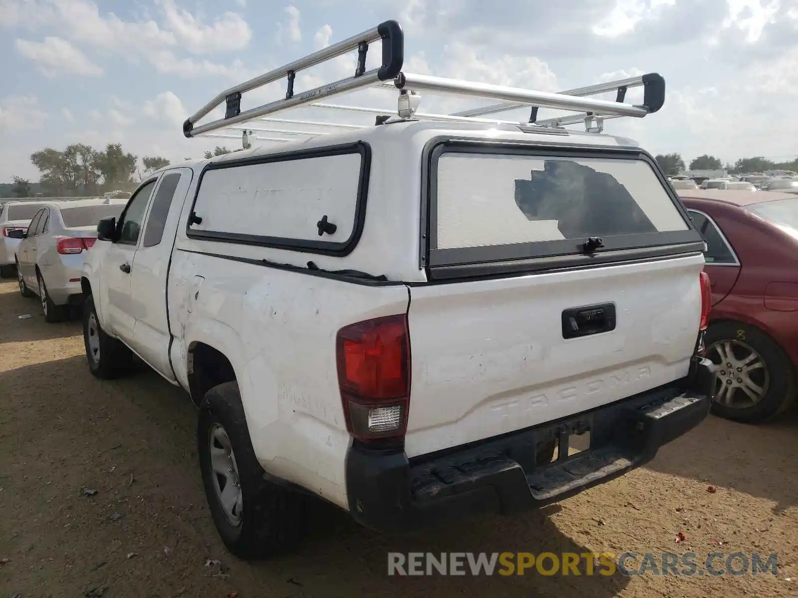 3 Photograph of a damaged car 5TFRX5GN0KX160021 TOYOTA TACOMA 2019