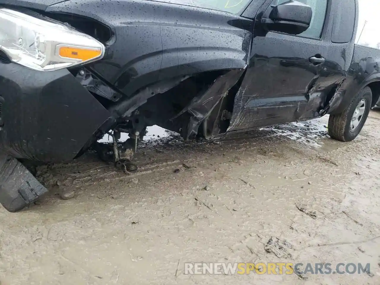 9 Photograph of a damaged car 5TFRX5GN0KX161377 TOYOTA TACOMA 2019