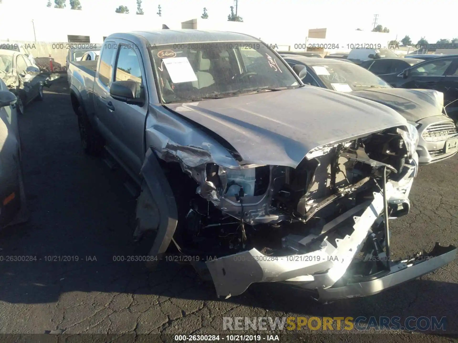 1 Photograph of a damaged car 5TFRX5GN0KX162884 TOYOTA TACOMA 2019