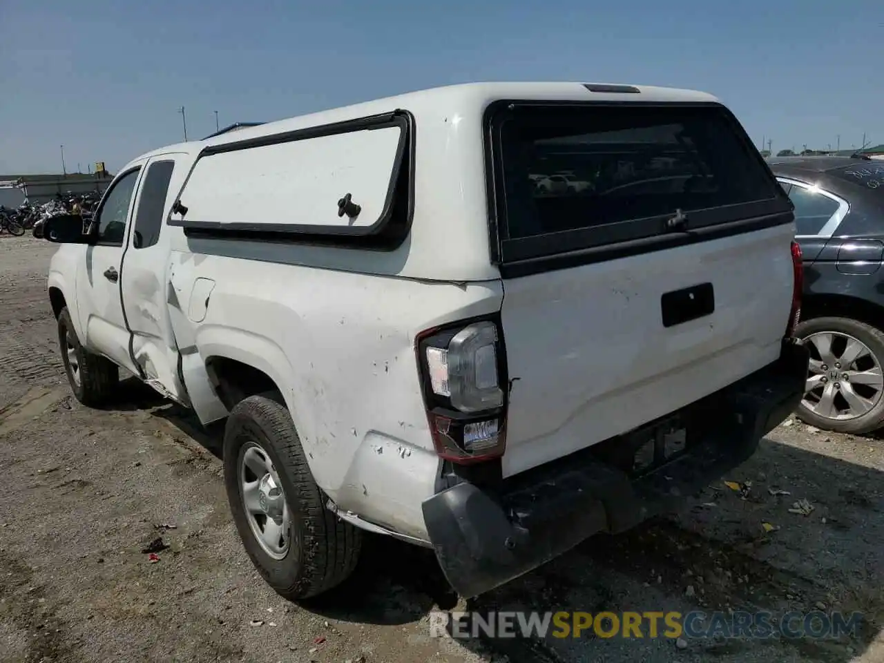 3 Photograph of a damaged car 5TFRX5GN0KX164456 TOYOTA TACOMA 2019