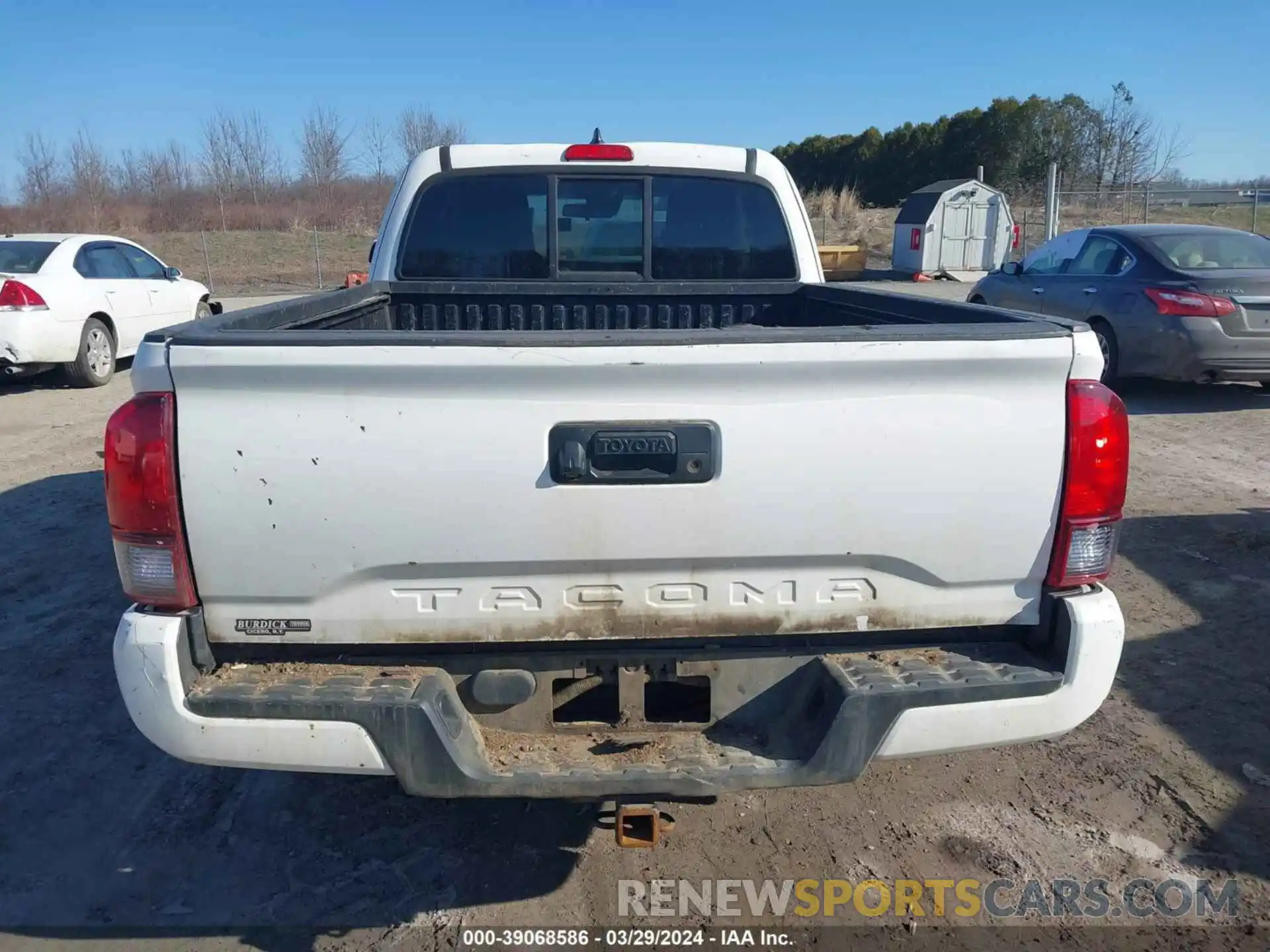 17 Photograph of a damaged car 5TFRX5GN1KX135645 TOYOTA TACOMA 2019