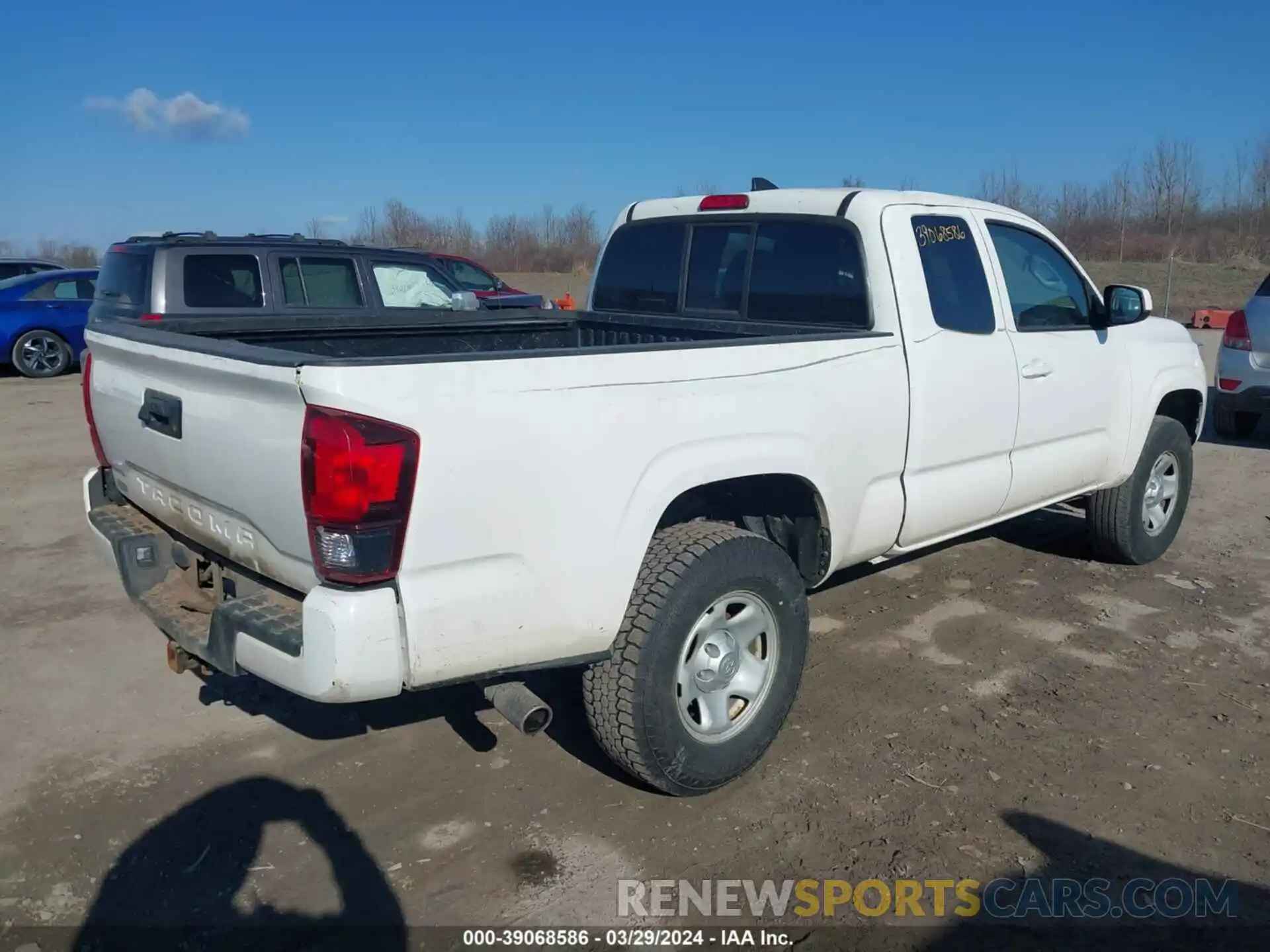 4 Photograph of a damaged car 5TFRX5GN1KX135645 TOYOTA TACOMA 2019