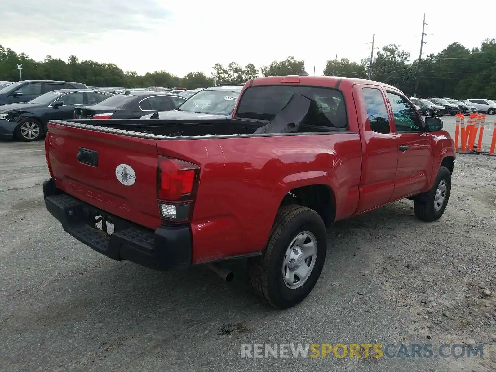 4 Photograph of a damaged car 5TFRX5GN1KX140313 TOYOTA TACOMA 2019