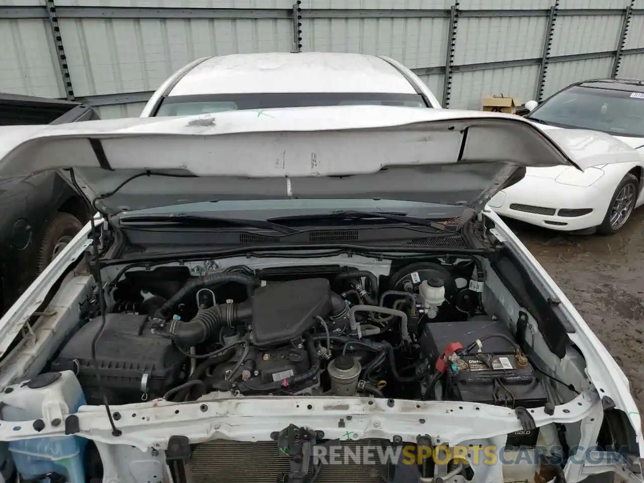 11 Photograph of a damaged car 5TFRX5GN1KX147522 TOYOTA TACOMA 2019