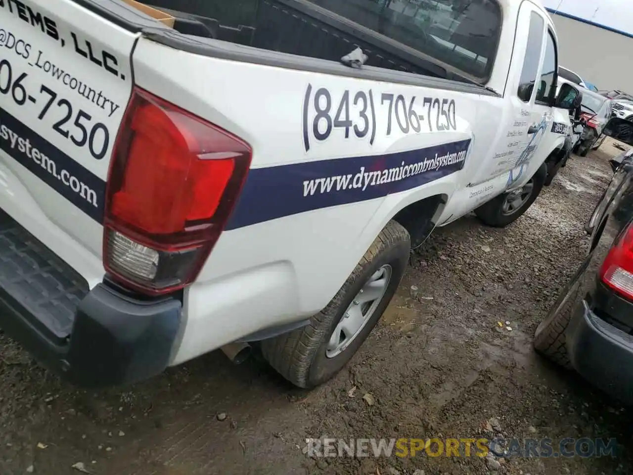 3 Photograph of a damaged car 5TFRX5GN1KX147522 TOYOTA TACOMA 2019