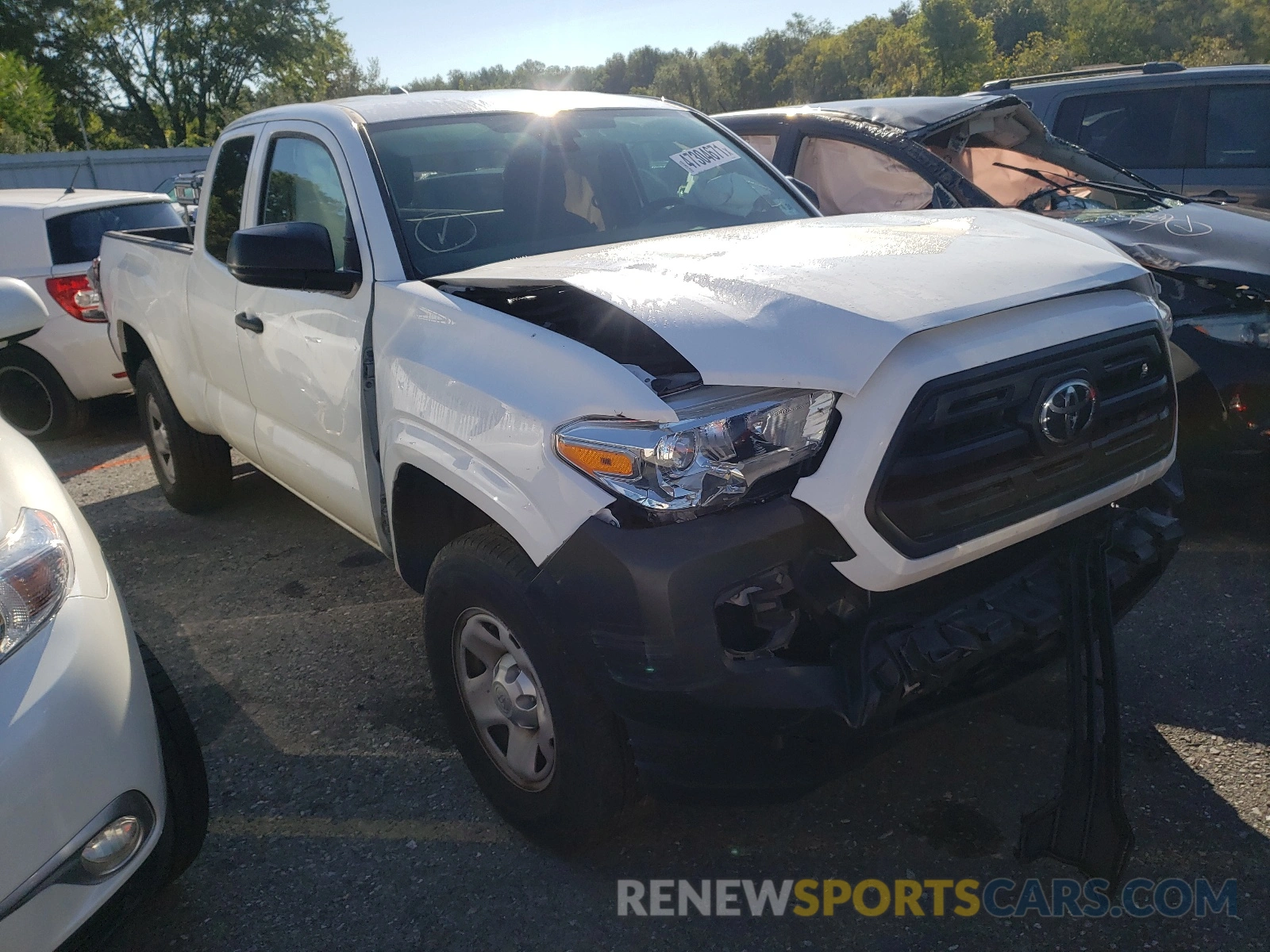 1 Photograph of a damaged car 5TFRX5GN1KX148041 TOYOTA TACOMA 2019