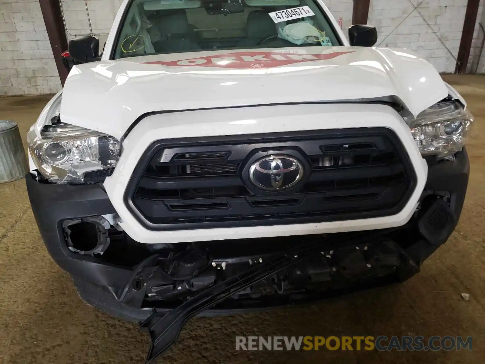 9 Photograph of a damaged car 5TFRX5GN1KX148041 TOYOTA TACOMA 2019