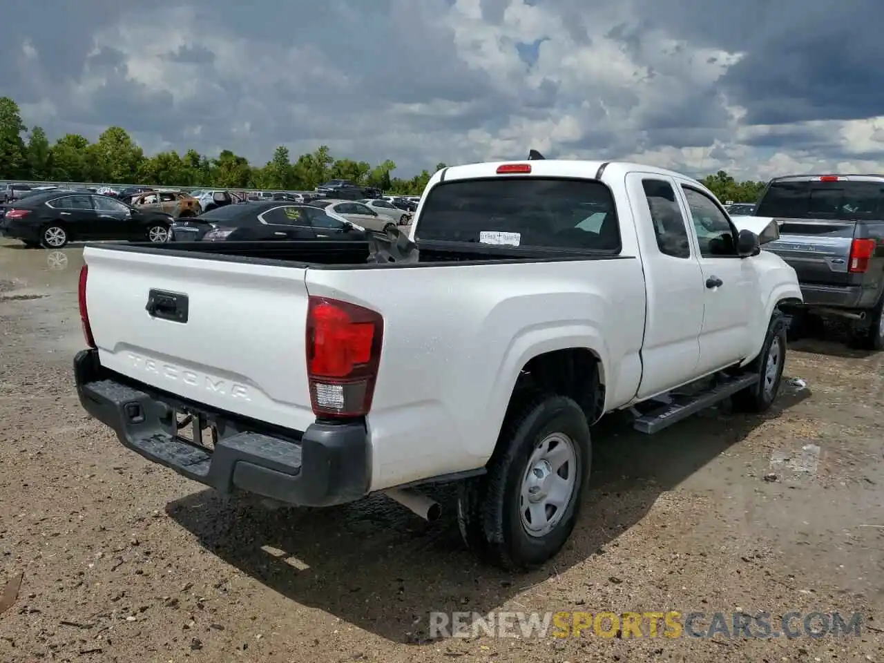 4 Photograph of a damaged car 5TFRX5GN1KX158617 TOYOTA TACOMA 2019