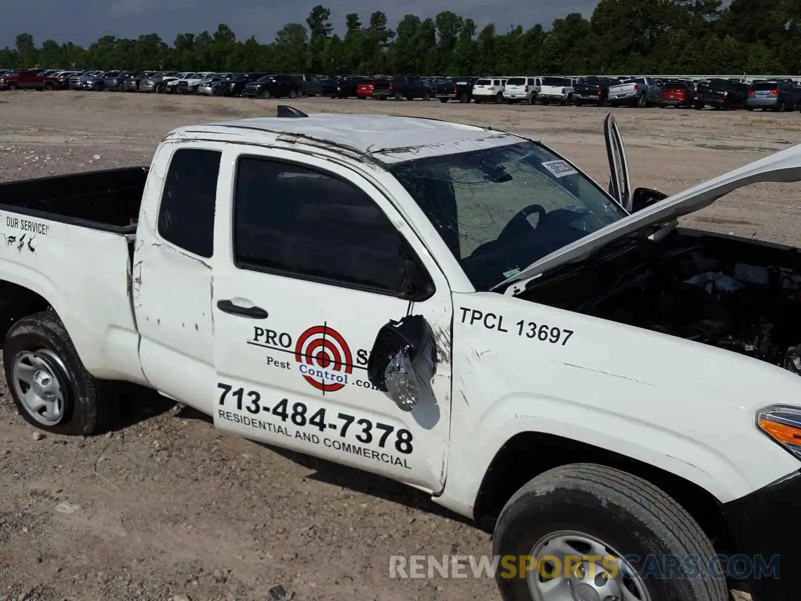 9 Photograph of a damaged car 5TFRX5GN1KX161159 TOYOTA TACOMA 2019