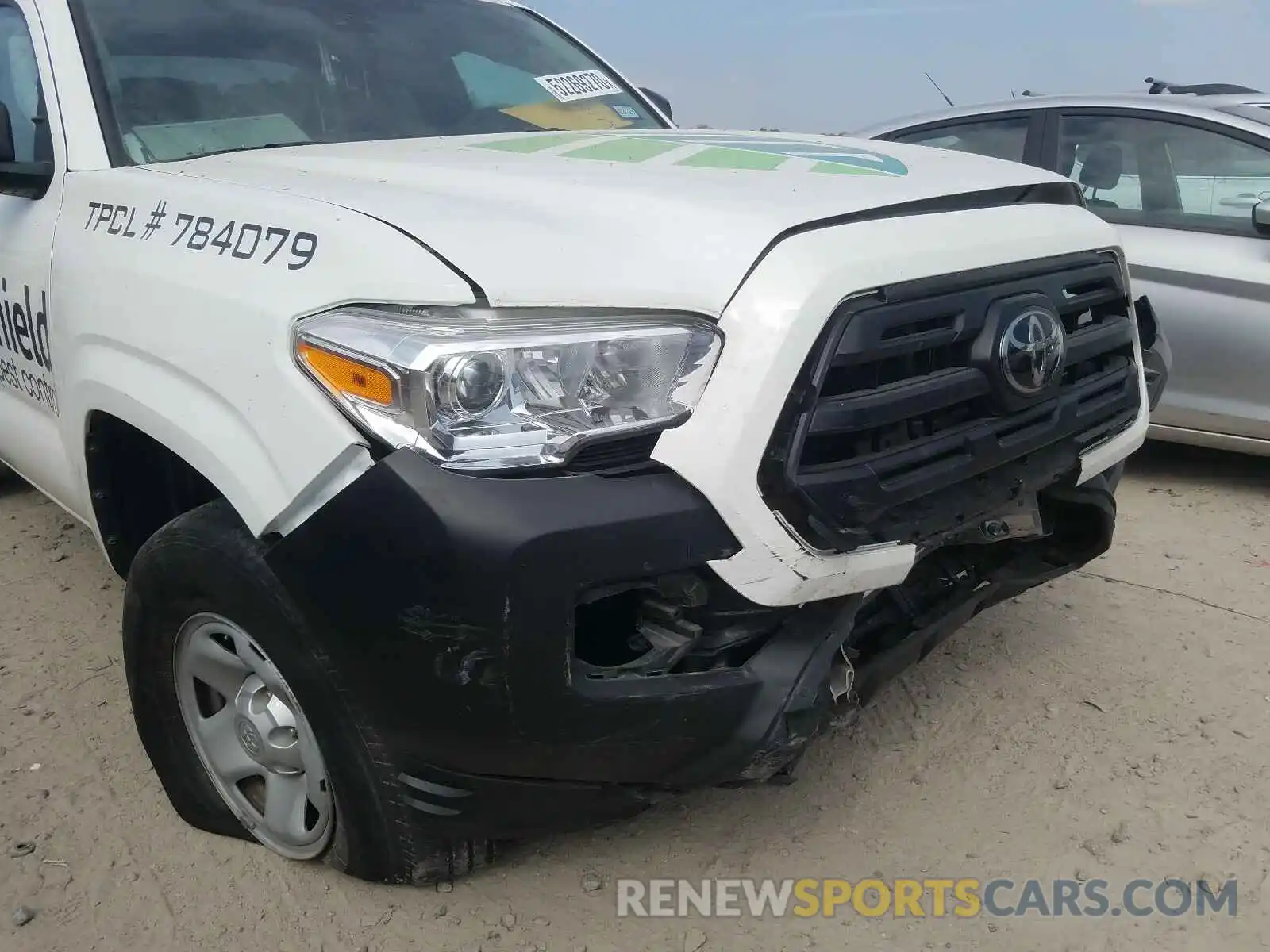 9 Photograph of a damaged car 5TFRX5GN3KX143536 TOYOTA TACOMA 2019