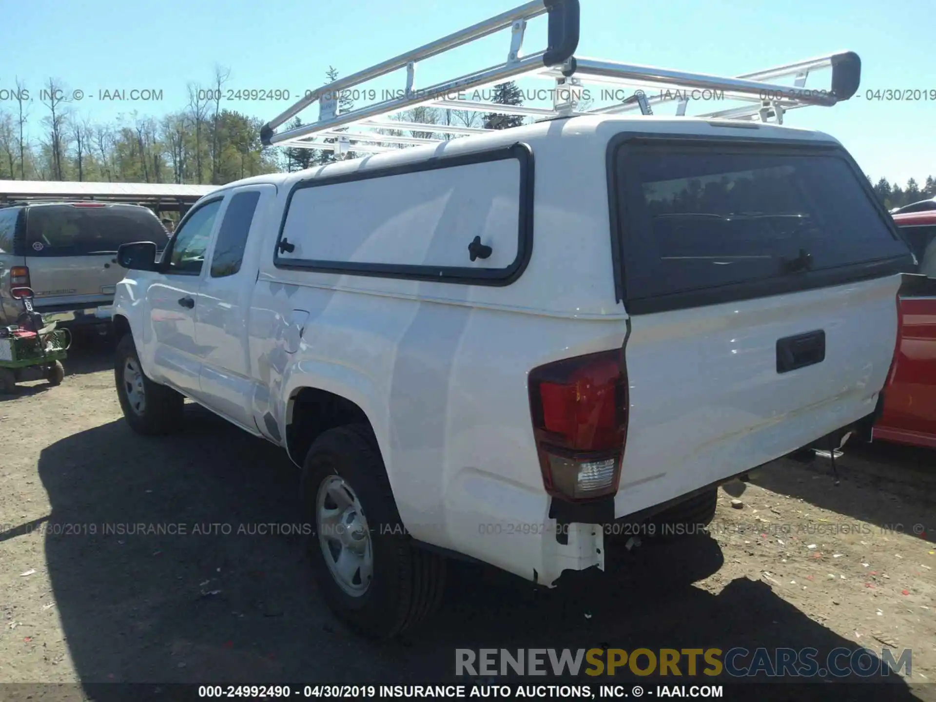 3 Фотография поврежденного автомобиля 5TFRX5GN3KX145206 TOYOTA TACOMA 2019