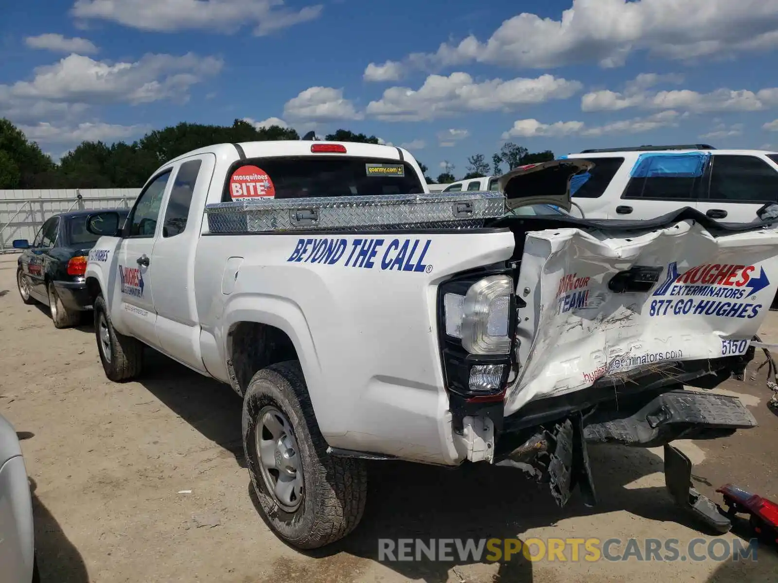 3 Photograph of a damaged car 5TFRX5GN3KX152821 TOYOTA TACOMA 2019