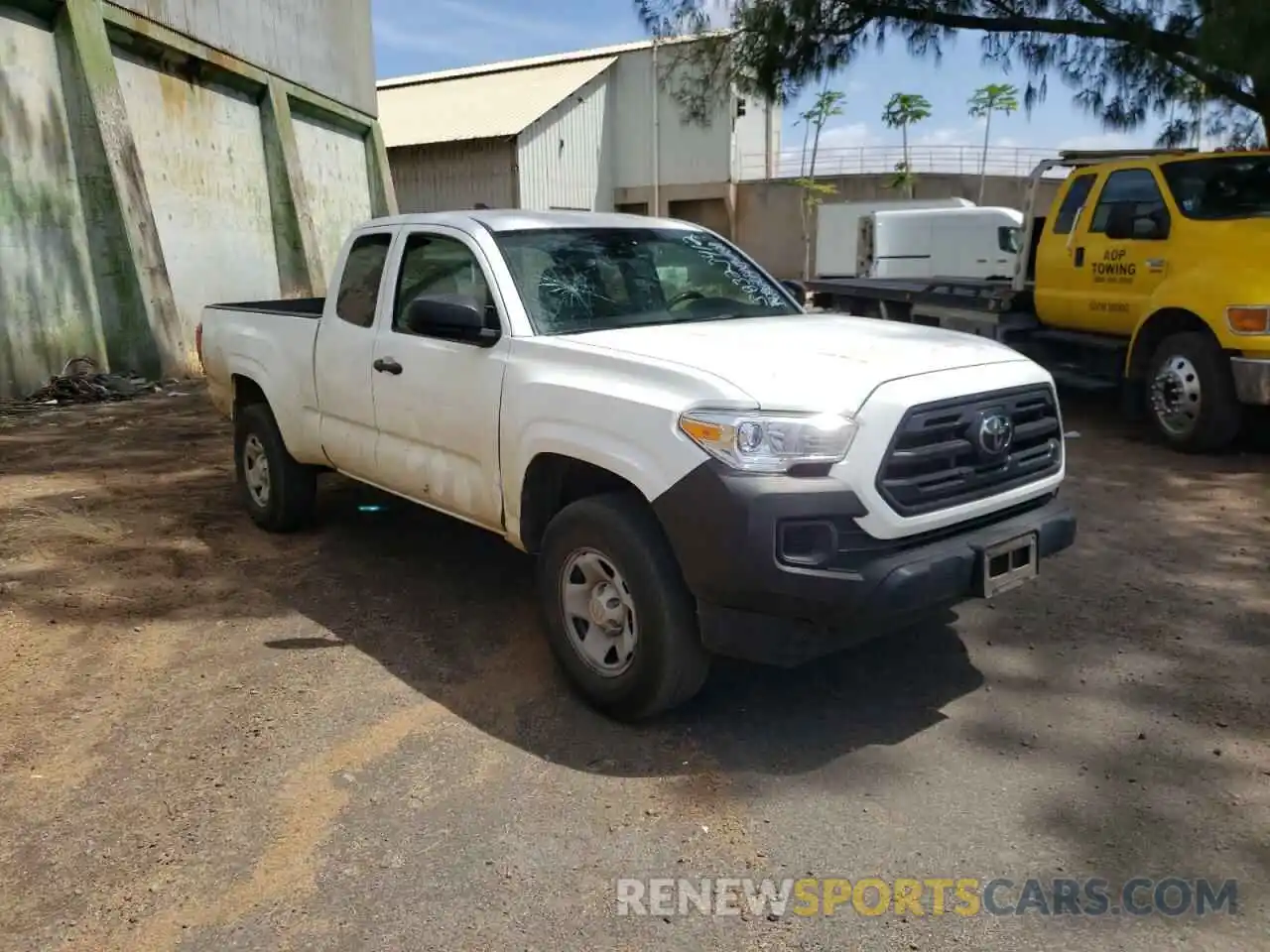 1 Photograph of a damaged car 5TFRX5GN3KX156643 TOYOTA TACOMA 2019