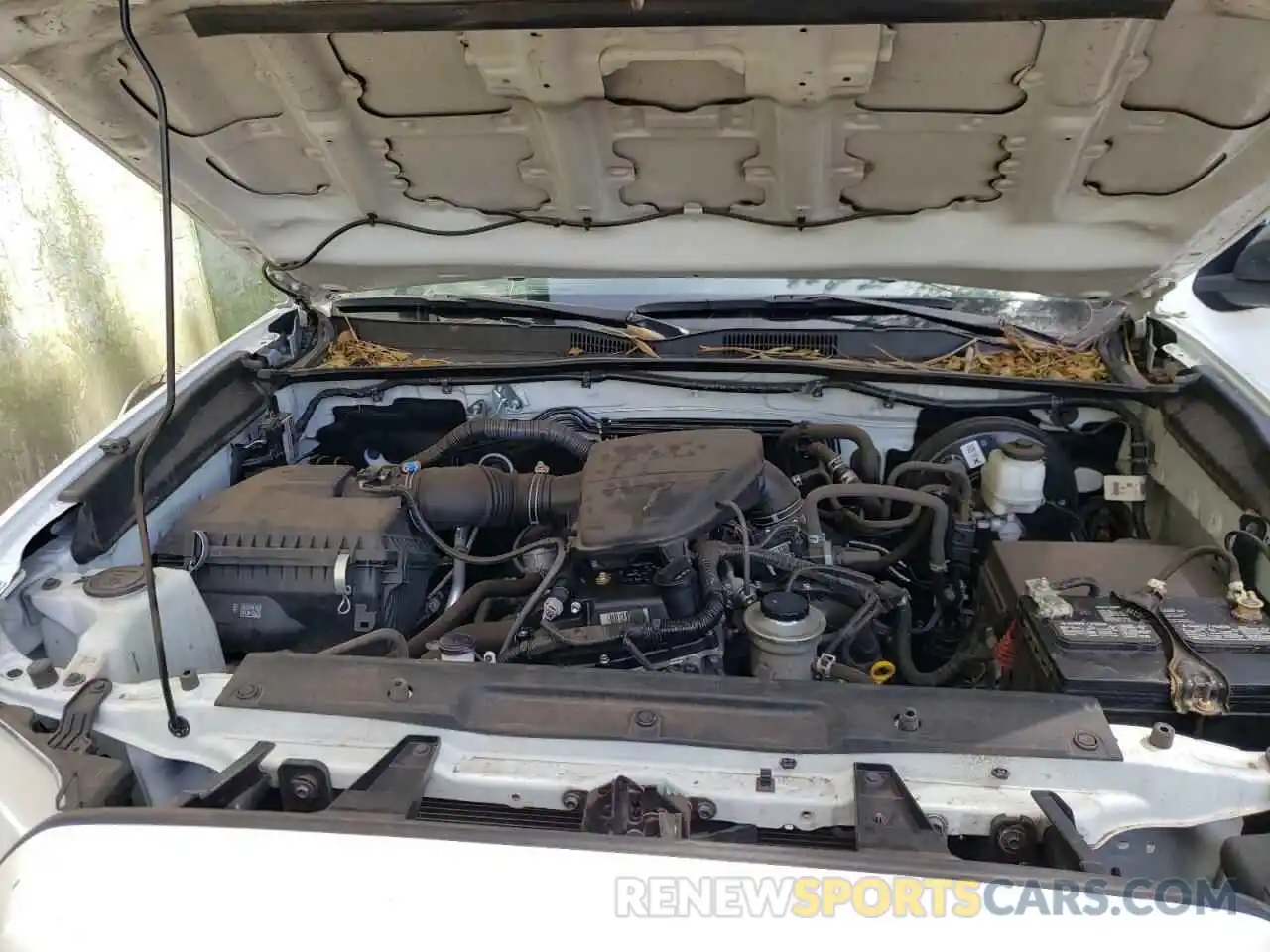 7 Photograph of a damaged car 5TFRX5GN3KX156643 TOYOTA TACOMA 2019