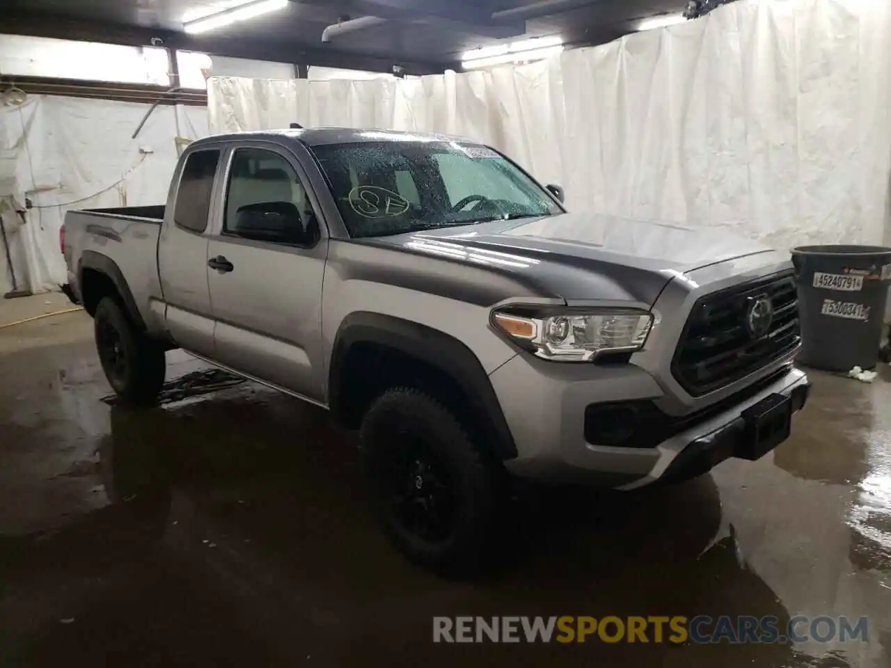 1 Photograph of a damaged car 5TFRX5GN4KX131766 TOYOTA TACOMA 2019