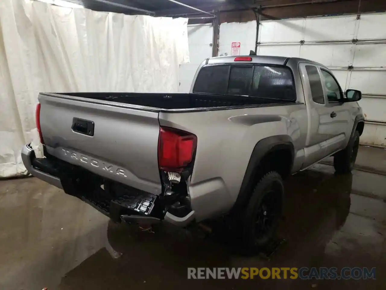 4 Photograph of a damaged car 5TFRX5GN4KX131766 TOYOTA TACOMA 2019