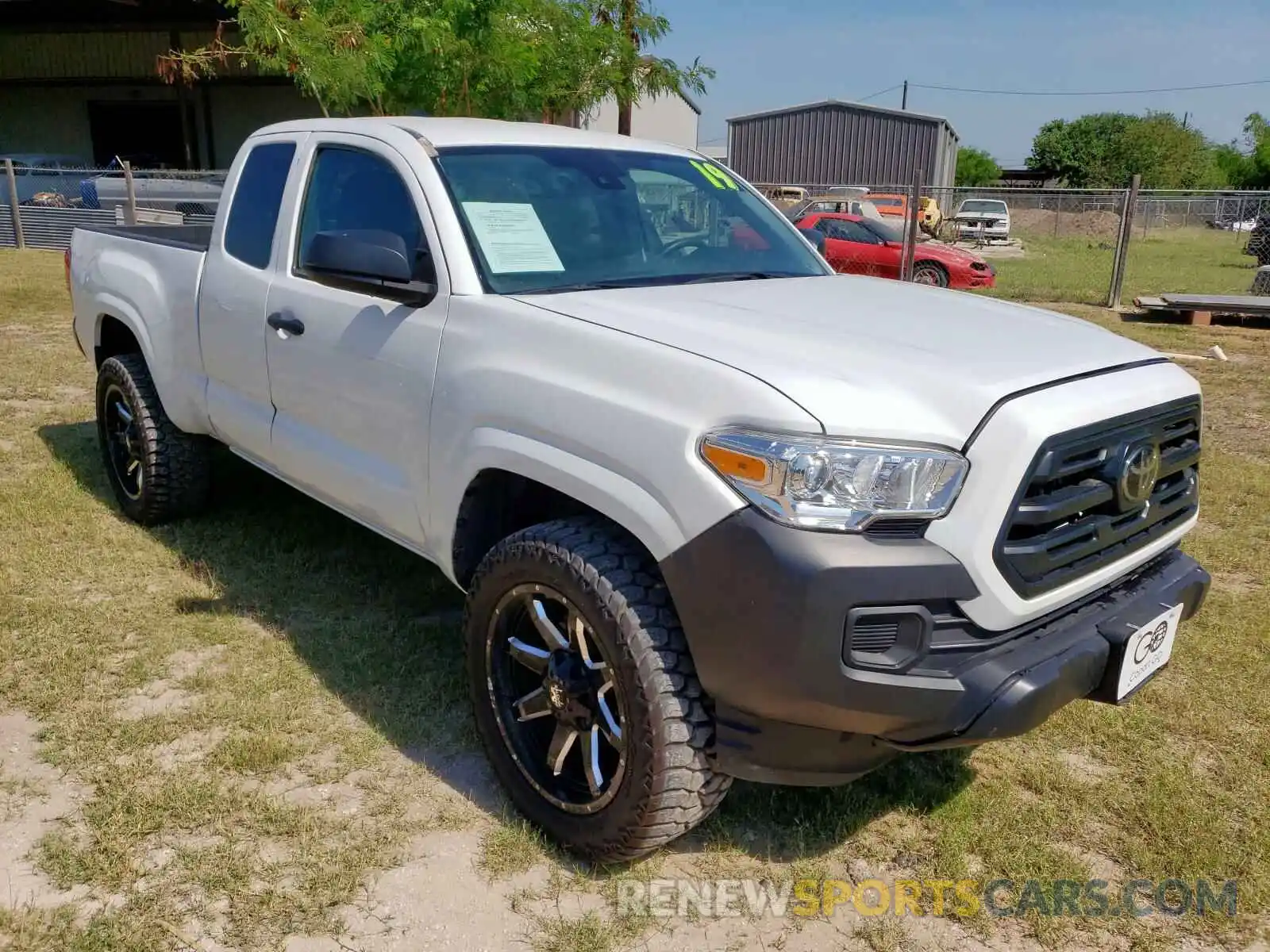 1 Photograph of a damaged car 5TFRX5GN4KX133761 TOYOTA TACOMA 2019