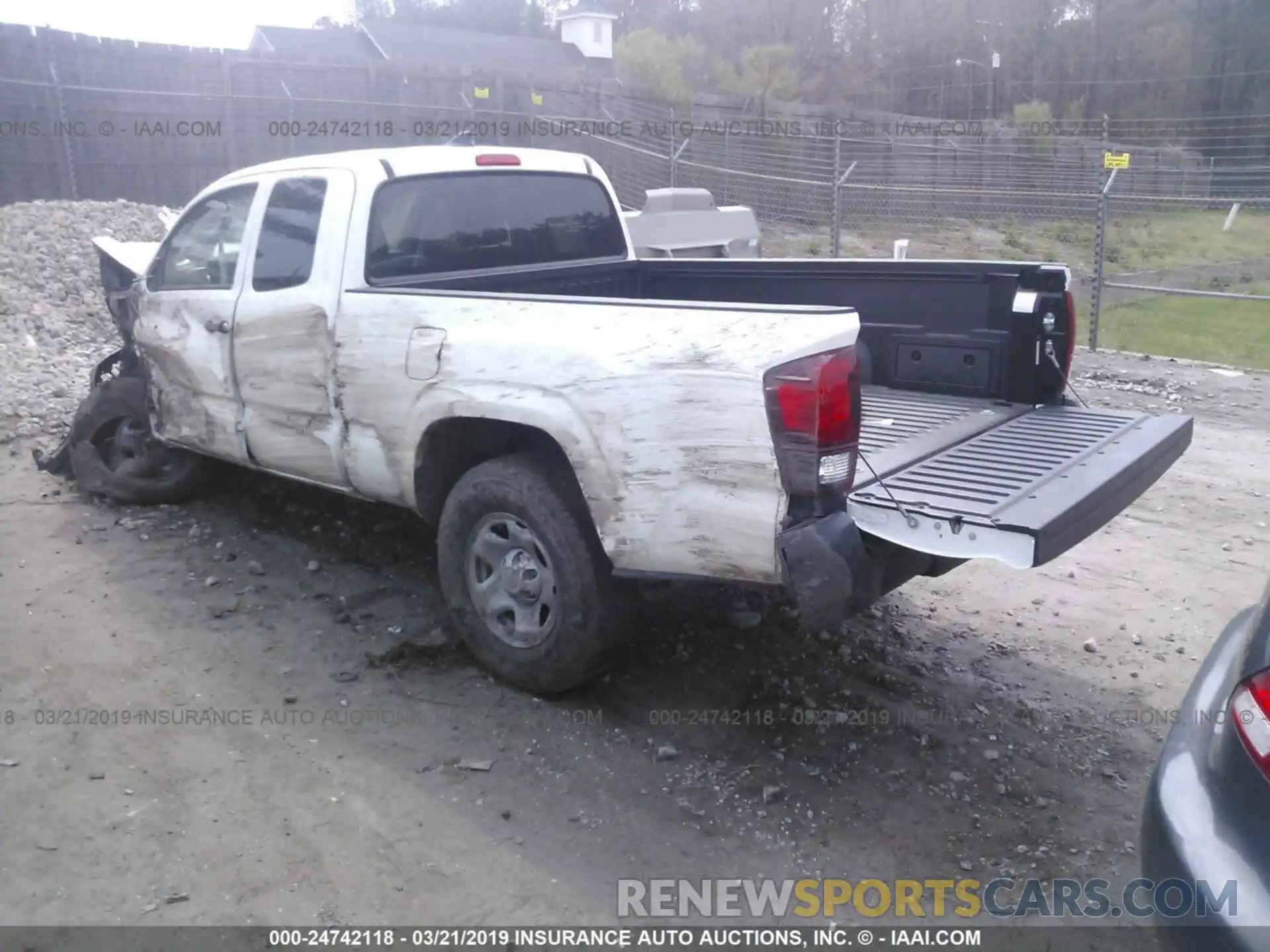 3 Photograph of a damaged car 5TFRX5GN4KX138085 TOYOTA TACOMA 2019