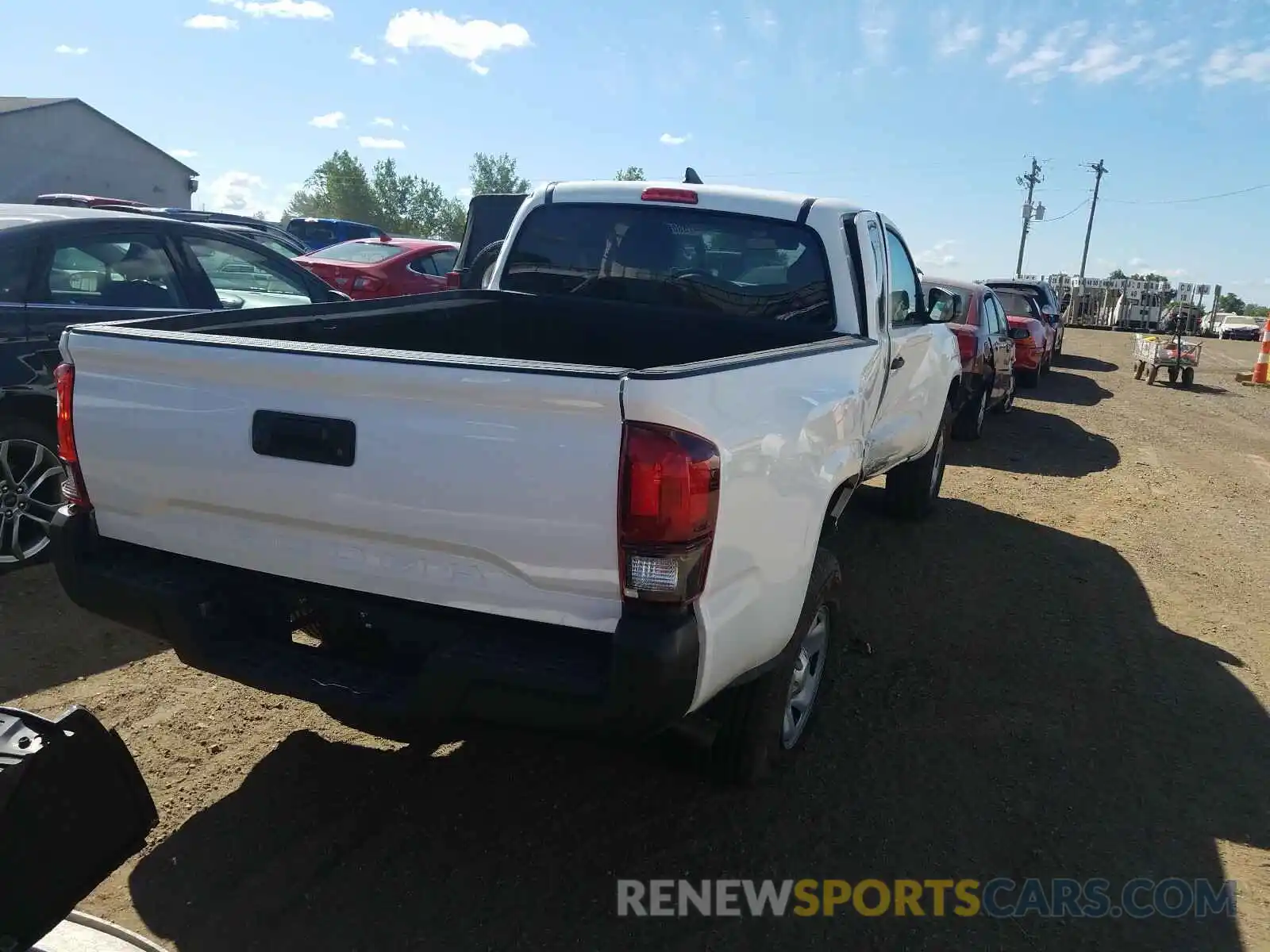 4 Photograph of a damaged car 5TFRX5GN4KX142184 TOYOTA TACOMA 2019