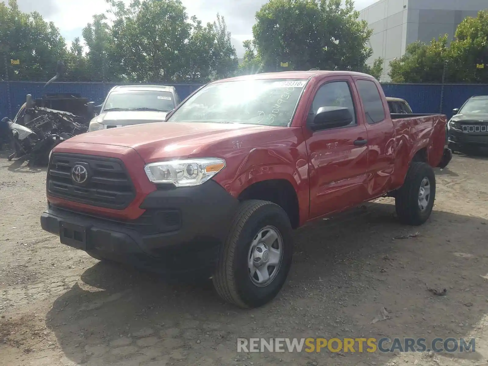 2 Фотография поврежденного автомобиля 5TFRX5GN4KX145635 TOYOTA TACOMA 2019