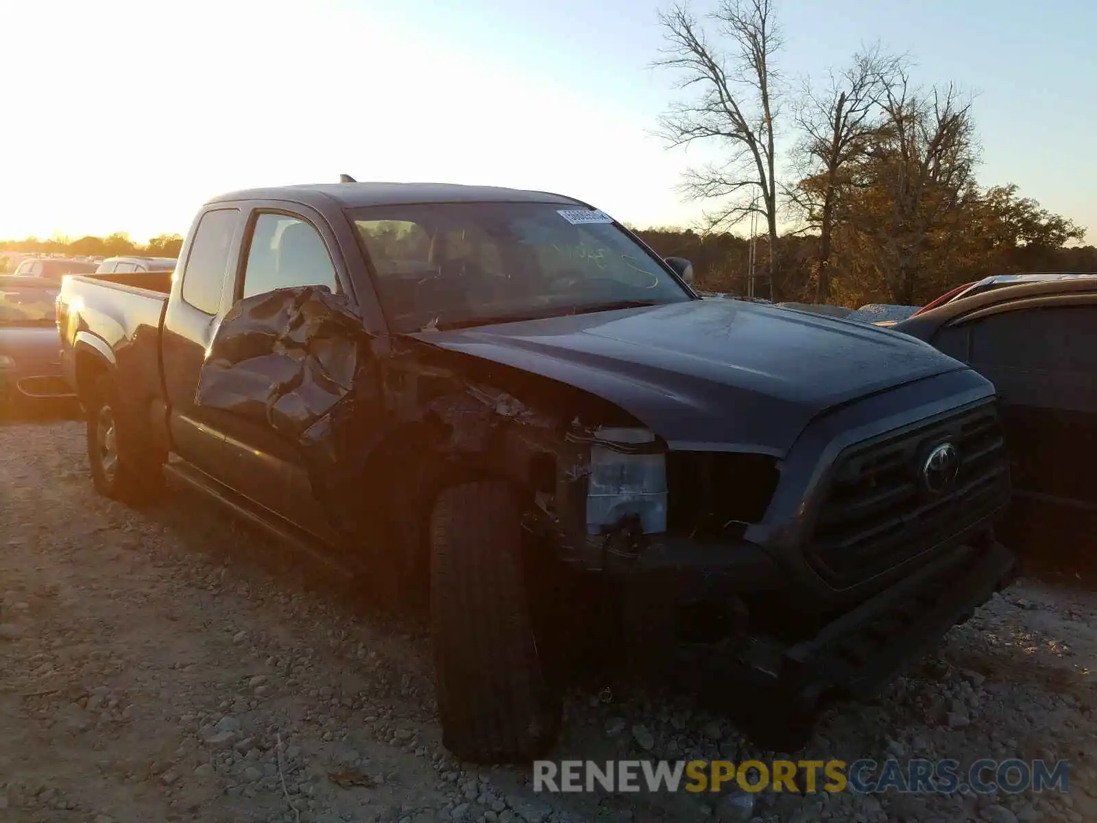 1 Photograph of a damaged car 5TFRX5GN4KX146512 TOYOTA TACOMA 2019