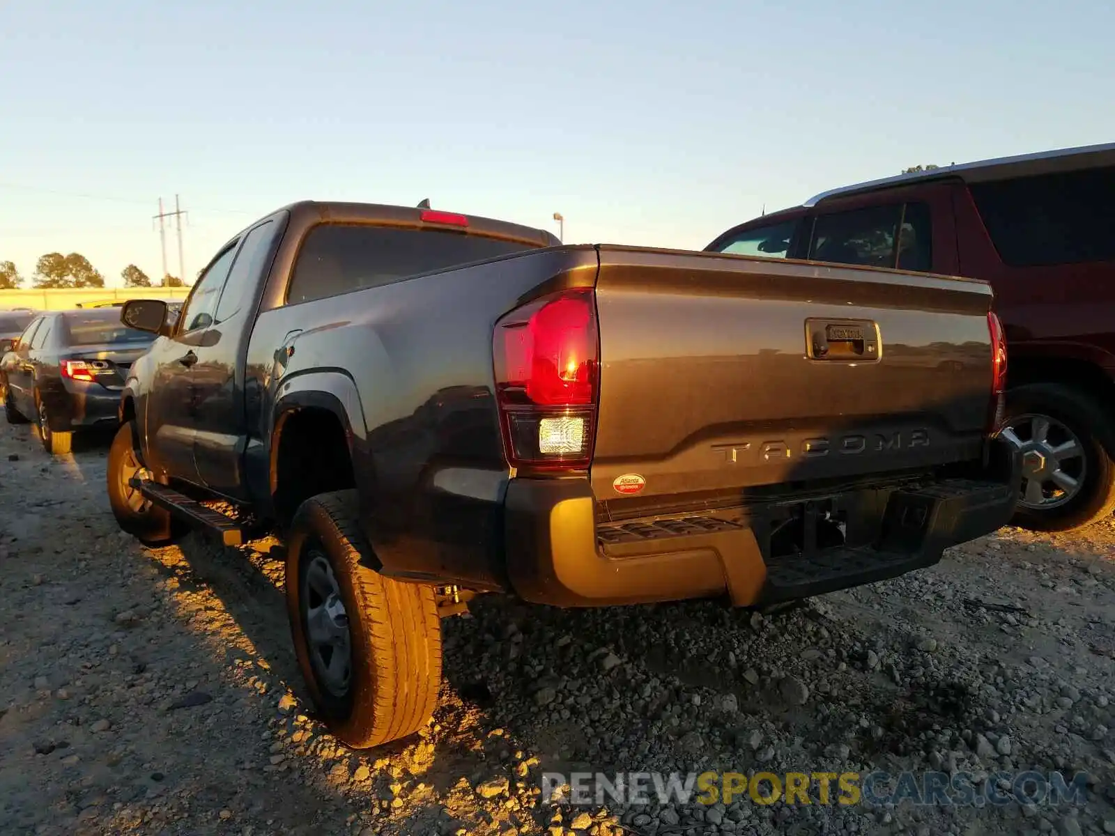 3 Photograph of a damaged car 5TFRX5GN4KX146512 TOYOTA TACOMA 2019