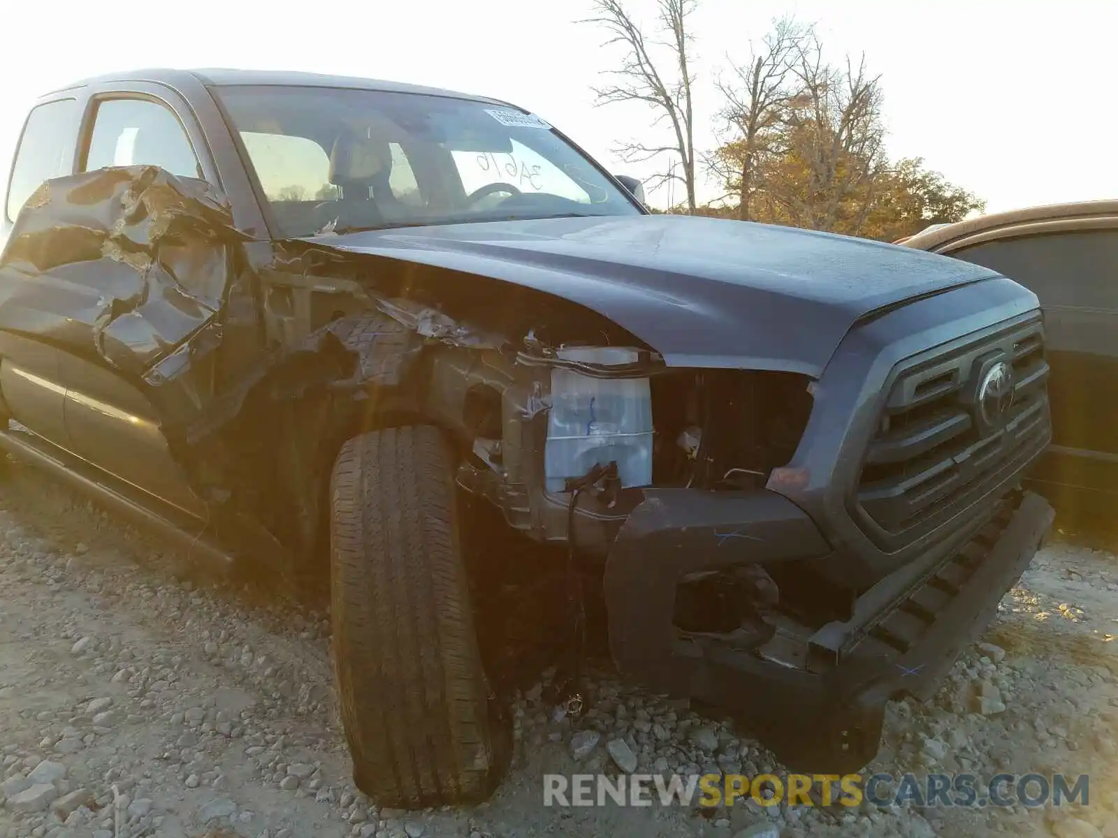 9 Photograph of a damaged car 5TFRX5GN4KX146512 TOYOTA TACOMA 2019