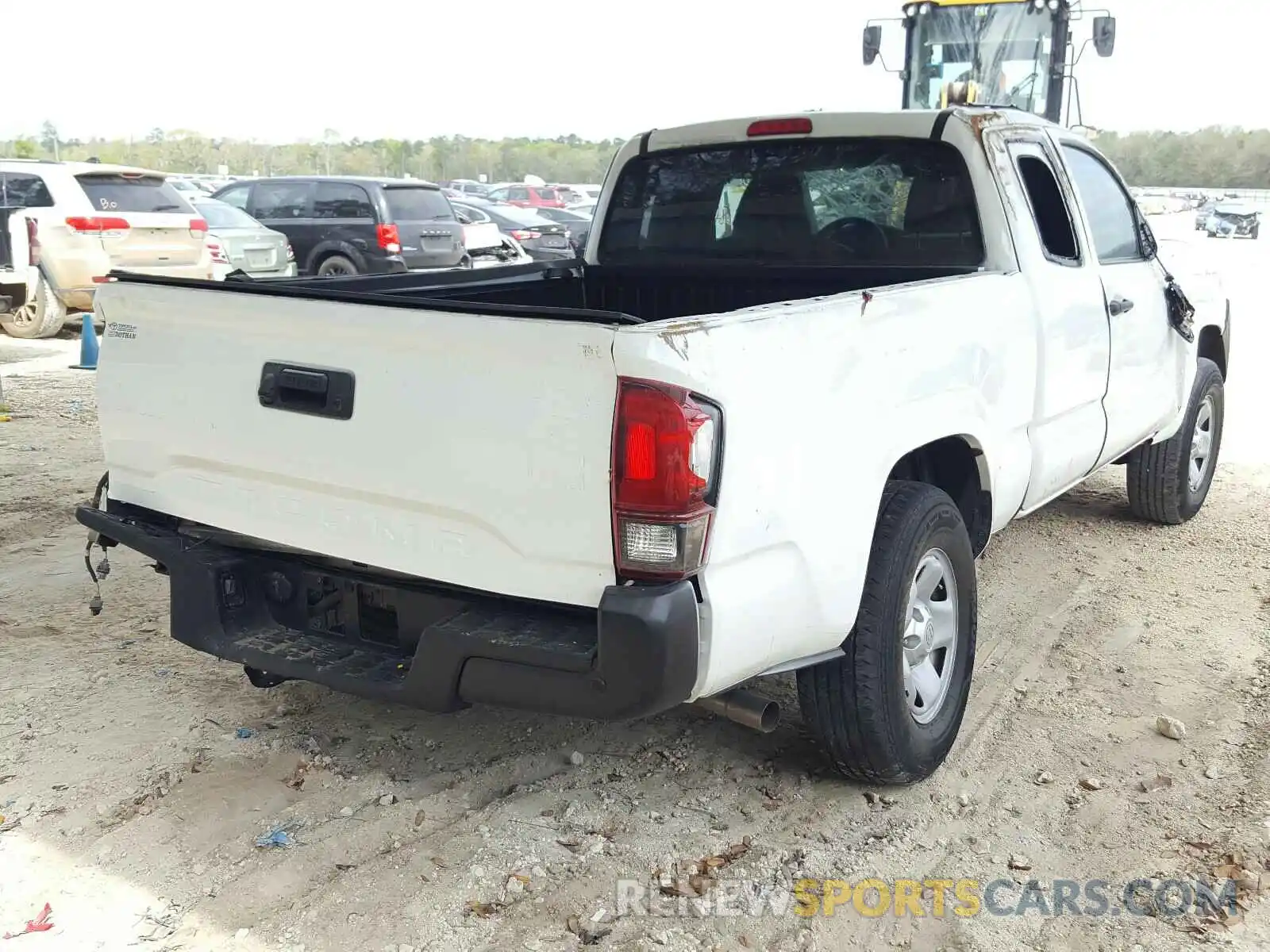 4 Photograph of a damaged car 5TFRX5GN4KX147501 TOYOTA TACOMA 2019